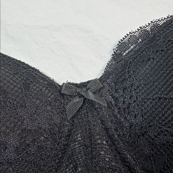New Without Tag. Cute Black Lace Bra Size 36 C
Brand Just Be - Picture 3 of 6